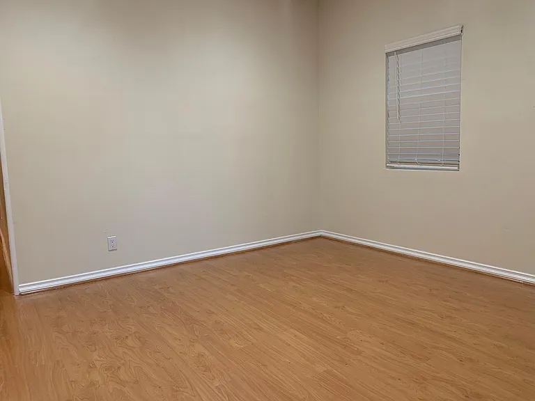 329 S Hidalgo Ave — Photo 7