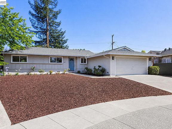 4th image of 4875 Pepperwood Way