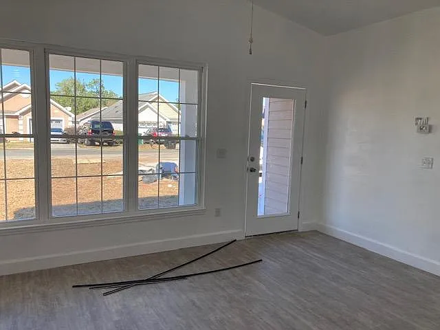 3 bed, 1502 sqft, $1,900 — Photo 4