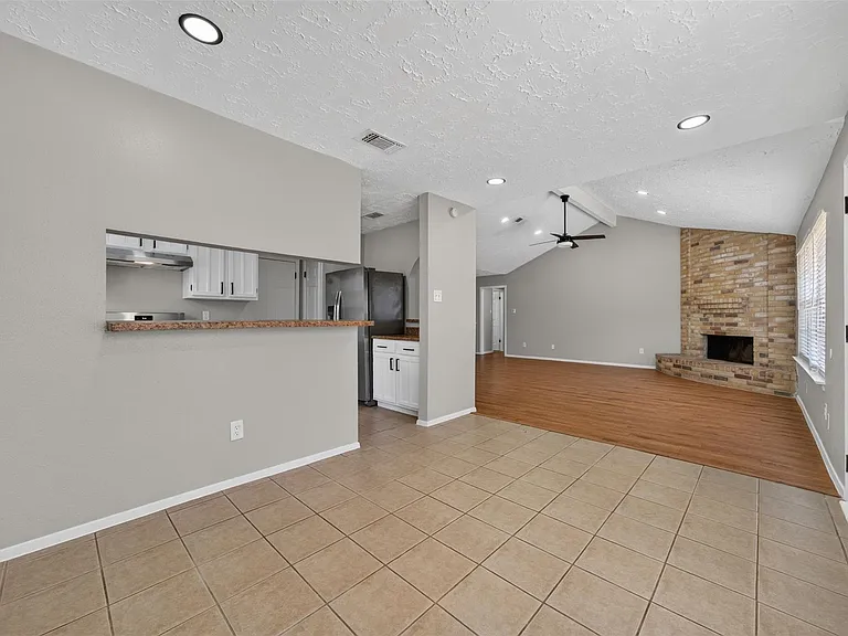 20014 Bishops Gate Ln — Photo 13