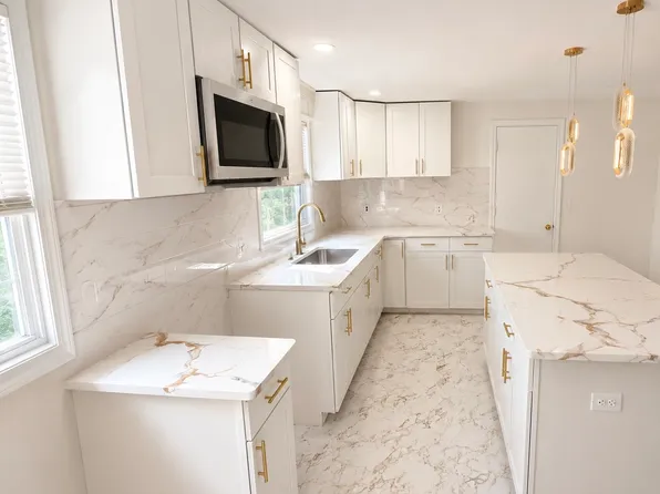 1708 Halcun Dr, Petersburg, VA 23803