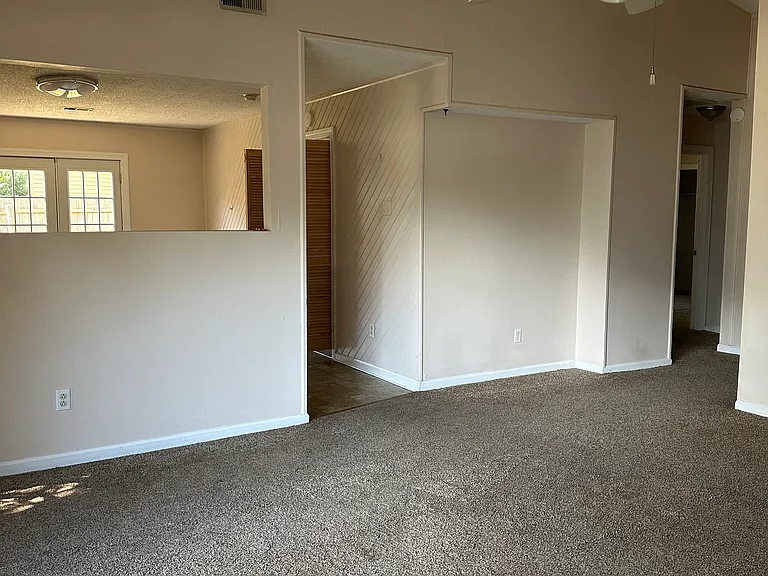 4101 Smokey Lake Dr — Photo 4