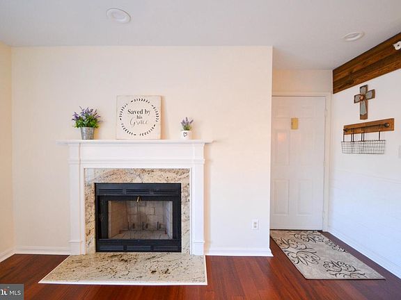 4th image of 23 Tintern Ct Unit 204