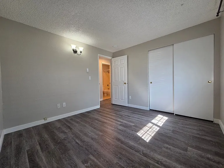 908 N Grant Ave #A — Photo 16