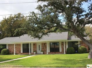 702 Cedar Dr, Copperas Cove, TX 76522