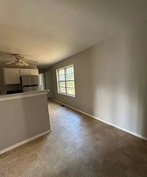 1810 Wendover Dr — Photo 11