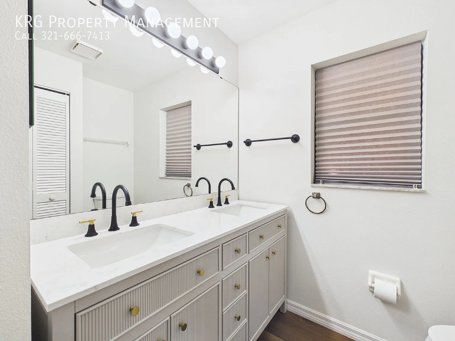 Fully Renovated 2-Bedroom Home with Brand-New Appliances and a Fenced Backyard in Lady Lake! — Photo 2