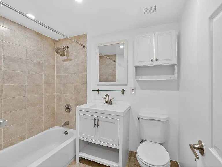 65 2nd St #206 — Photo 7
