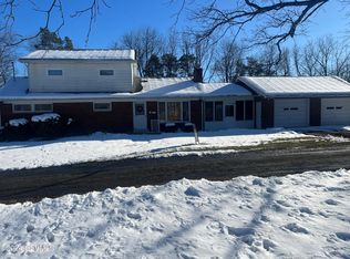 16 Memorial Ln, Berwick, PA 18603