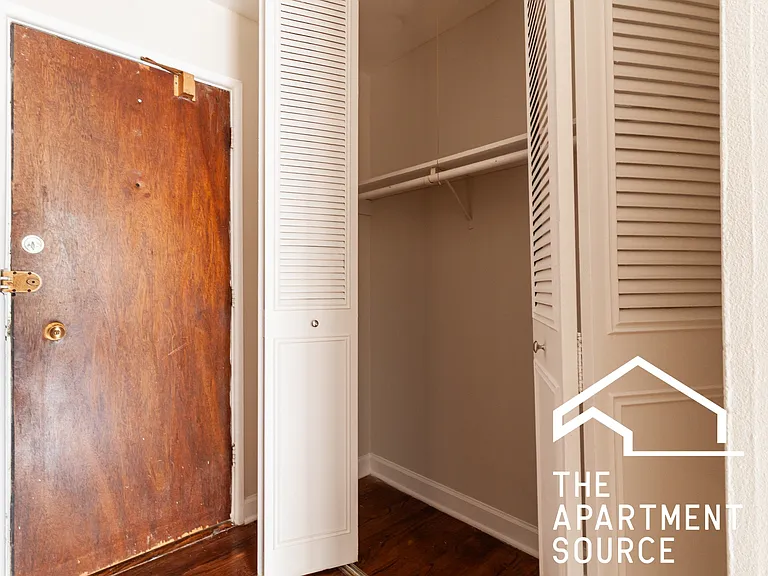 6011 N Winthrop Ave #407 — Photo 4