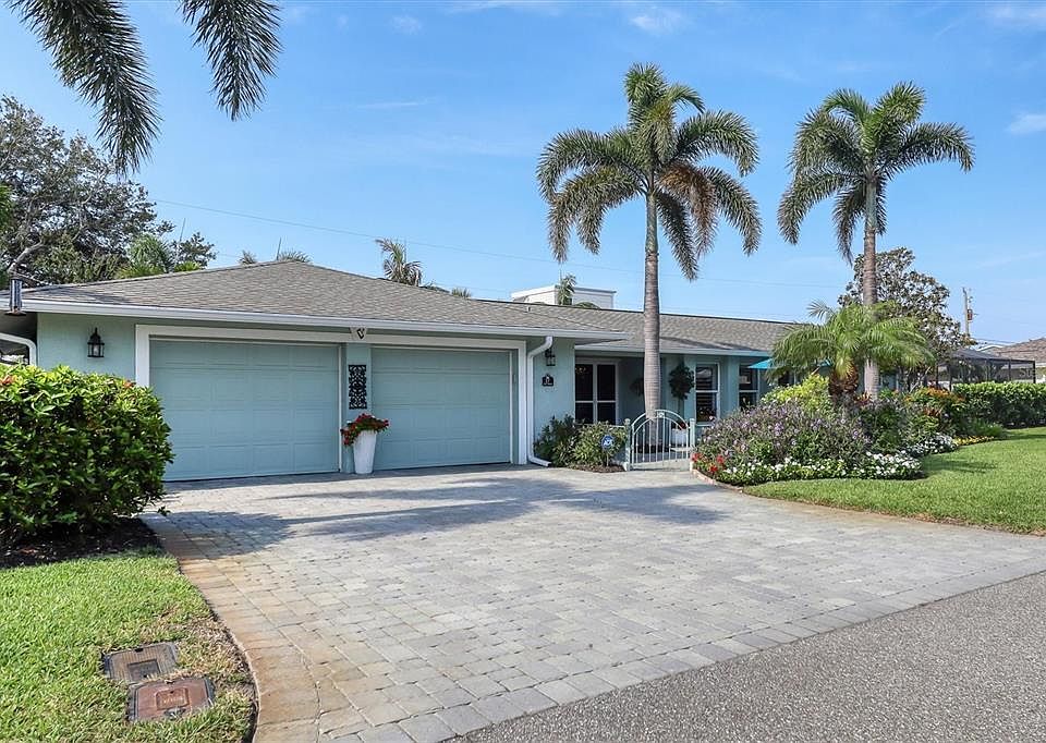 1st image of 27 Gulf Manor Dr