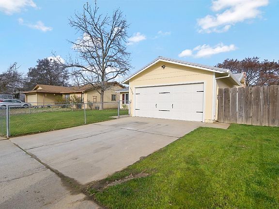 2nd image of 1713 Deborah Ln