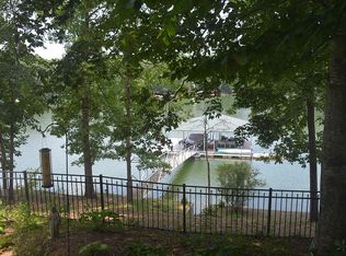 64 Lighthouse Point, Martin, GA 30557