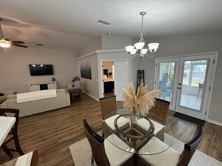 2025 Reserve Blvd — Photo 14