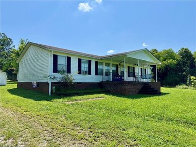 129 Seabrook Rd, Mount Airy, NC, 27030