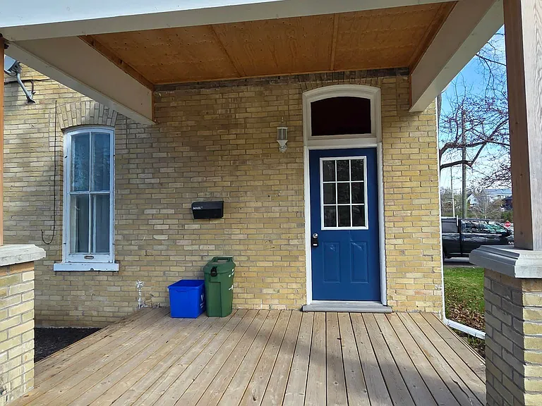 28 Ridout St — Photo 2