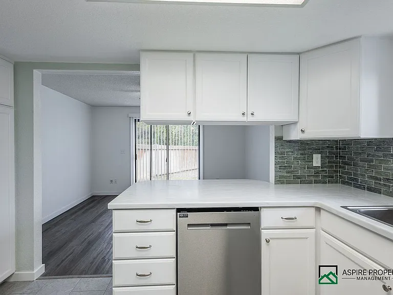 3286 W Sugar Creek Dr — Photo 10