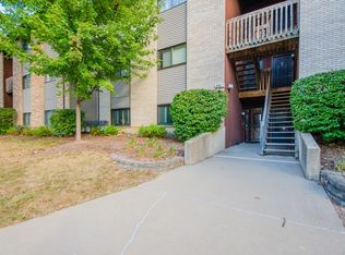 2356 South St APT D, Elgin, IL