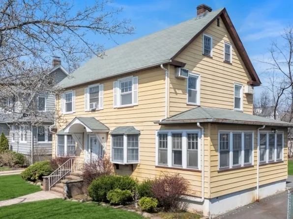 865 Livingston Rd, Elizabeth City, NJ 07208