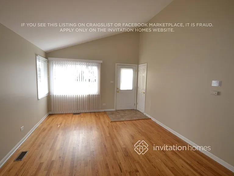 611 N Bierman Ave — Photo 2