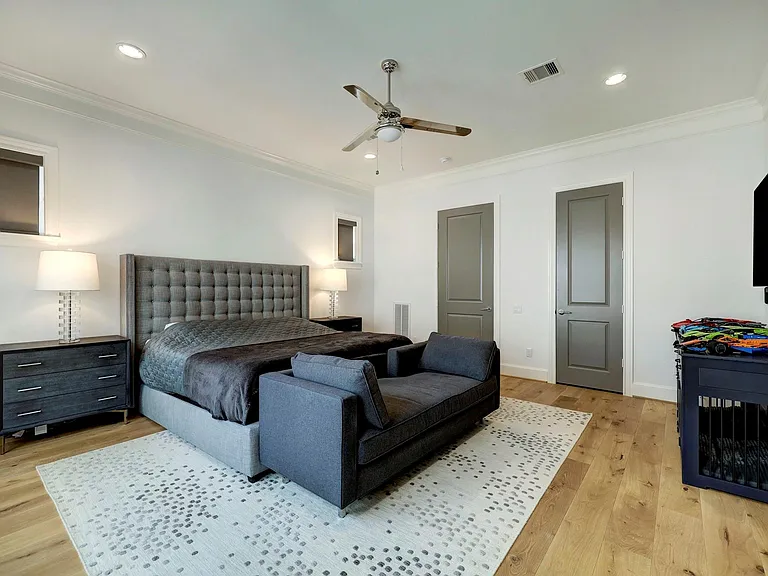 1147 Castellina Ln — Photo 16