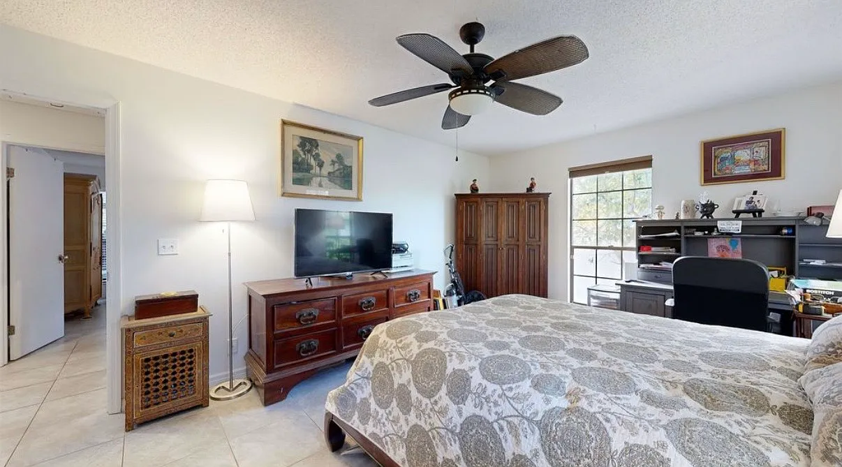 2 bed, 1080 sqft, $1,250 — Photo 4