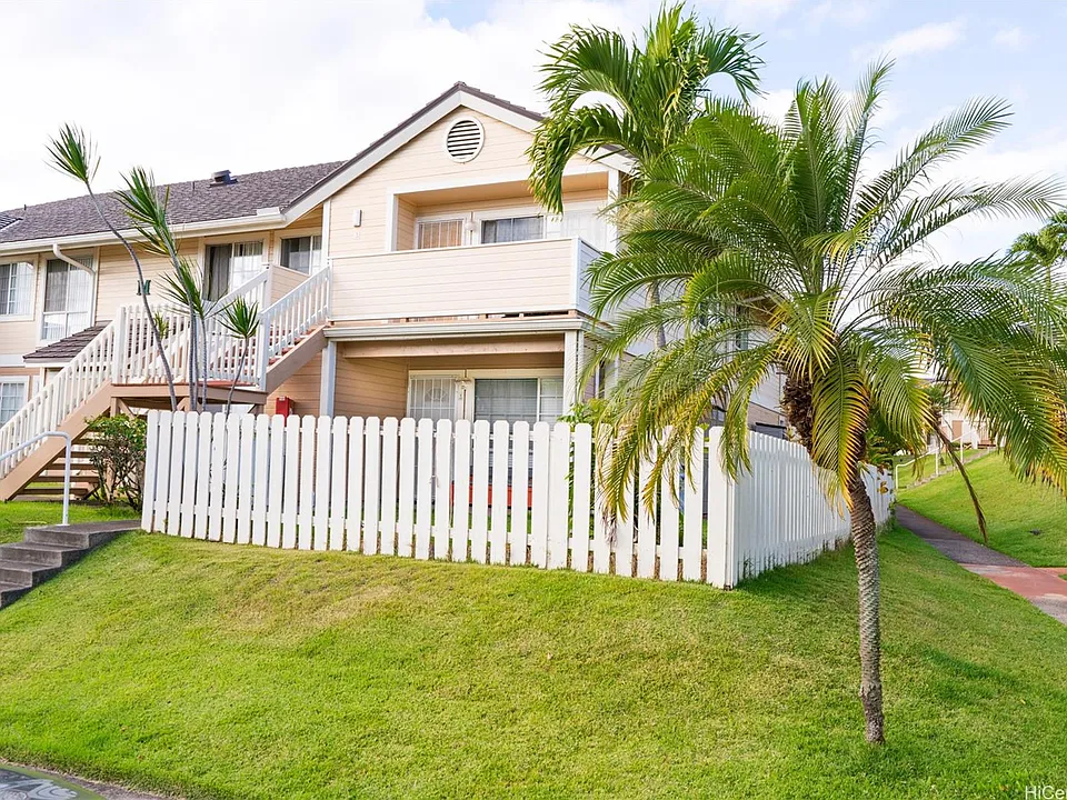 94-1453 Waipio Uka St #M105