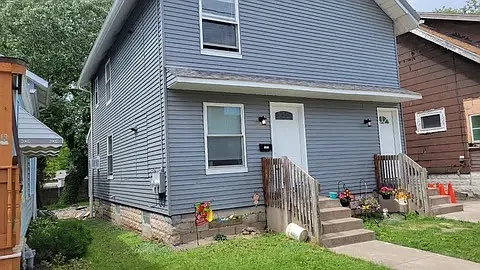 2 bed, 750 sqft, $900 — Photo 2