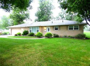 2058 E Crest Dr, Toledo, OH 43614