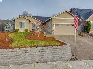 516 NW Heath St, Dallas, OR 97338