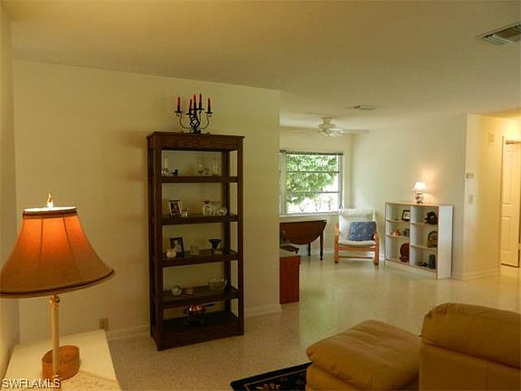 2nd image of 888 Entrada Dr S