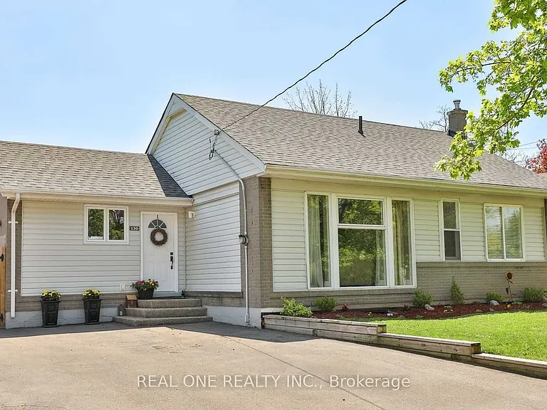 130 Mayfield Dr — Photo 2