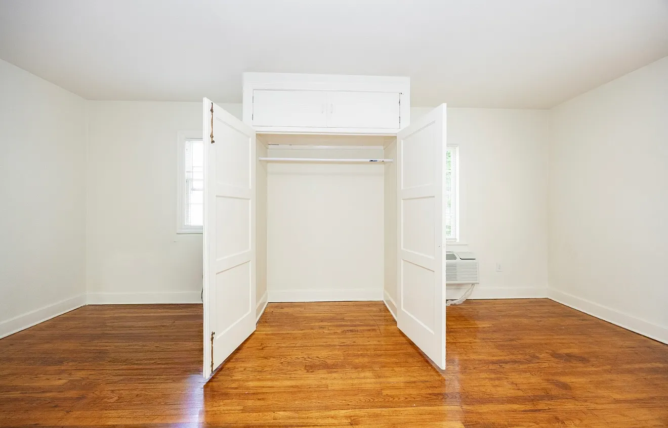 Studio, $850 — Photo 4