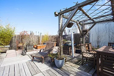 Rented by Daniel Baum & Co