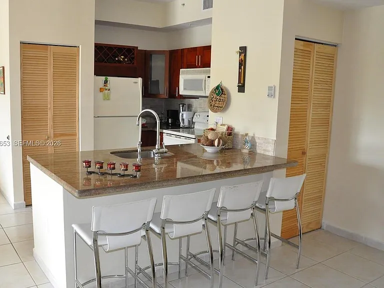 7330 NW 114th Ave #2015 — Photo 7