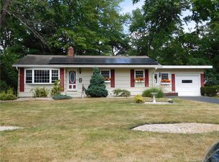 20 Spencer Dr, Windsor, CT 06095