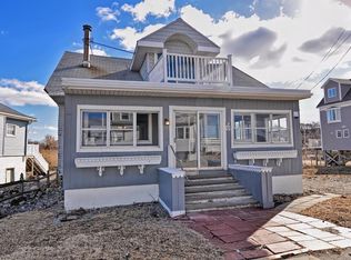 34 Ocean Ave, Hull, MA 02045