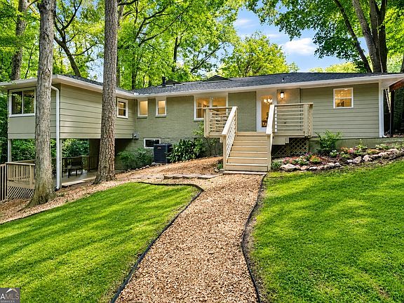 3rd image of 2656 Harrington Dr
