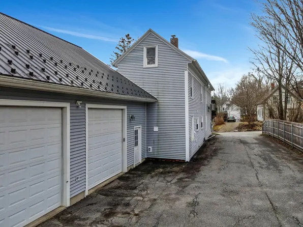 7 Church Street, Richmond, ME 04357