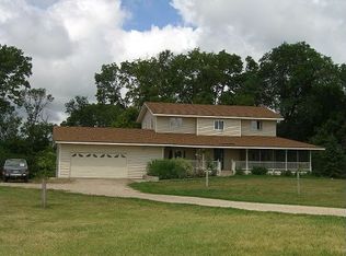 21411 Lake Ave, Morris, MN 56267