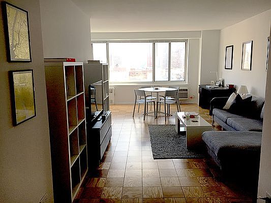 3rd image of 400 Central Park W APT 11G