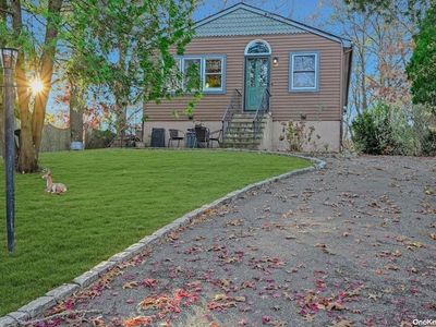 529 Birch Hollow Drive, Shirley, NY, 11967