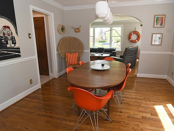 5th image of 2217 Parkridge Ave
