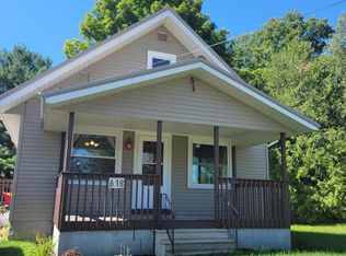 618 State St, Fremont, MI 49412