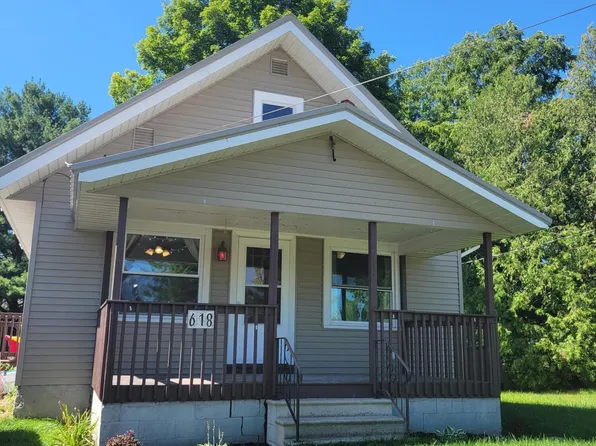 618 State St, Fremont, MI 49412