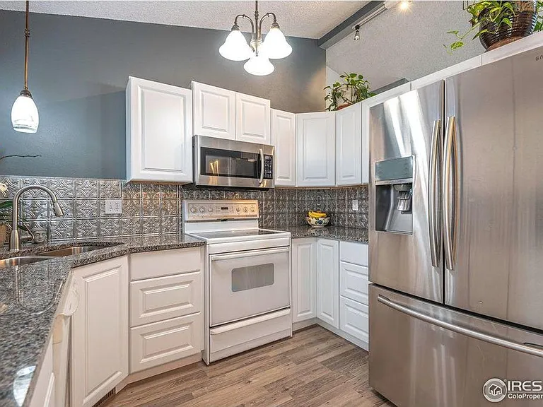 2197 Kennington Ct — Photo 8