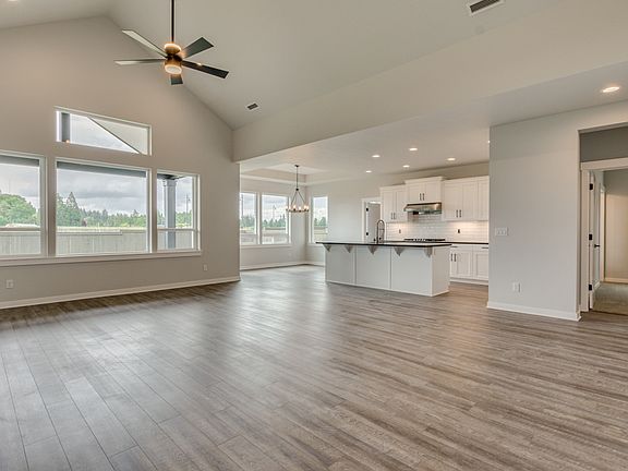 5th image of 4436 SE 62nd Ave