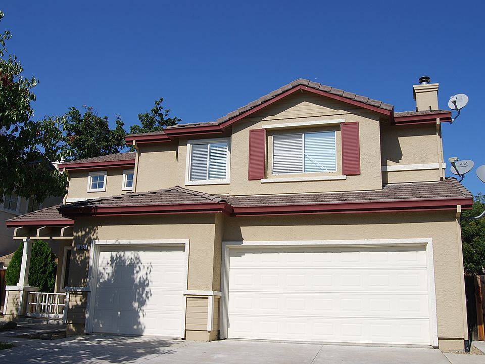 1st image of 845 Hollowbrook Dr
