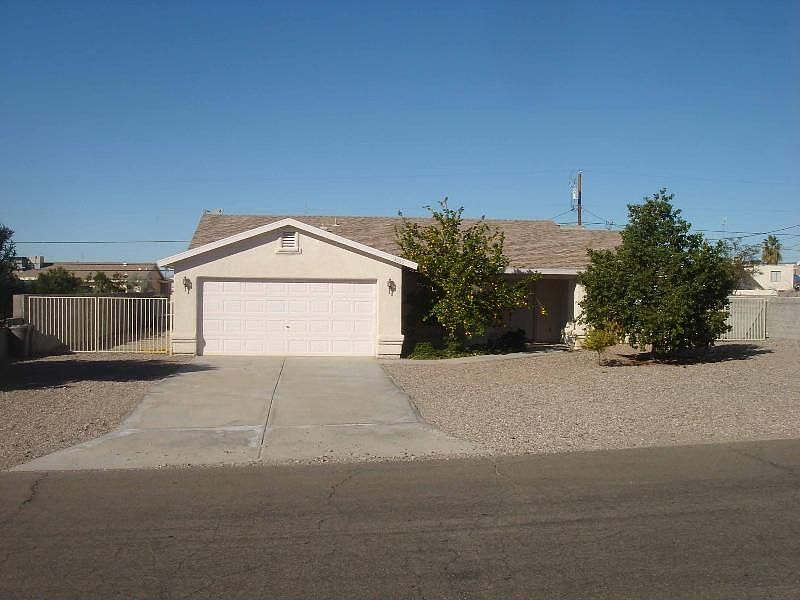 1st image of 3555 Clearwater Dr
