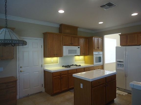3rd image of 9932 Phoenician Way